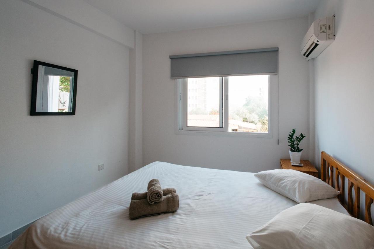 Ferienwohnung Seasunlove Apt. Larnaka Exterior foto